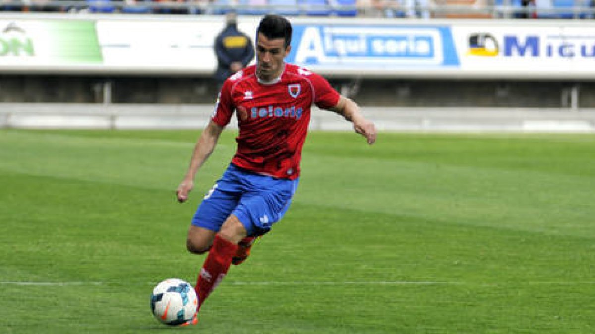 Natalio quiere repetir en Tenerife el gran partido ante el Zaragoza. / Diego Mayor-