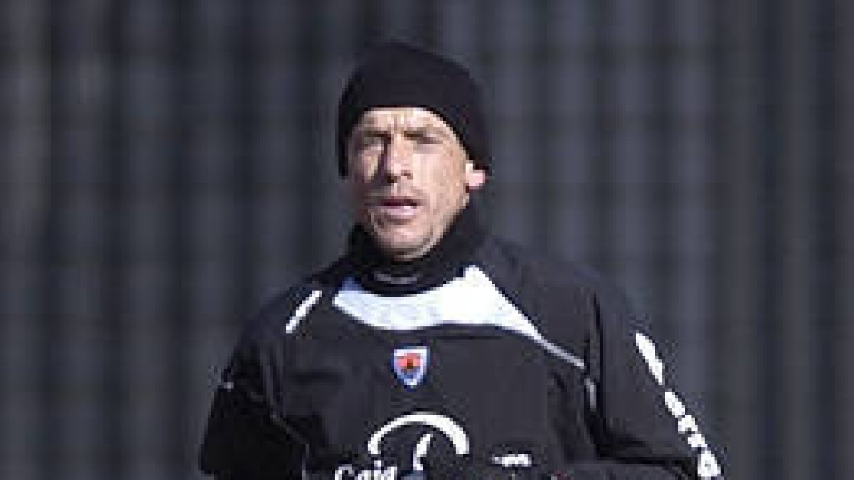 El técnico del Numancia, Juan Carlos Unzué. / ÚRSULA SIERRA-