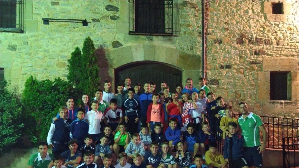 Los participantes del Campus de fútbol Pablo Machín.-HDS