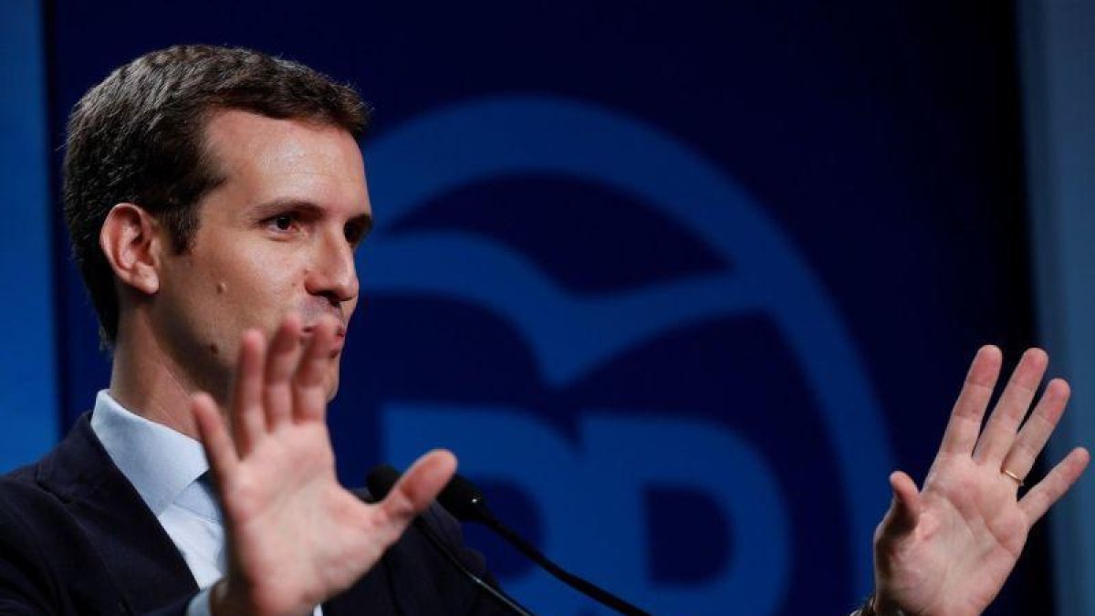 El presidente del PP, Pablo Casado, durante su comparecencia en la sede del partido.-CHEMA MOYA (EFE)