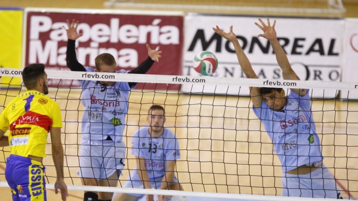 El Río Duero depende de los partido de Ibiza y Barça para entrar en el play off.-Mario Tejedor