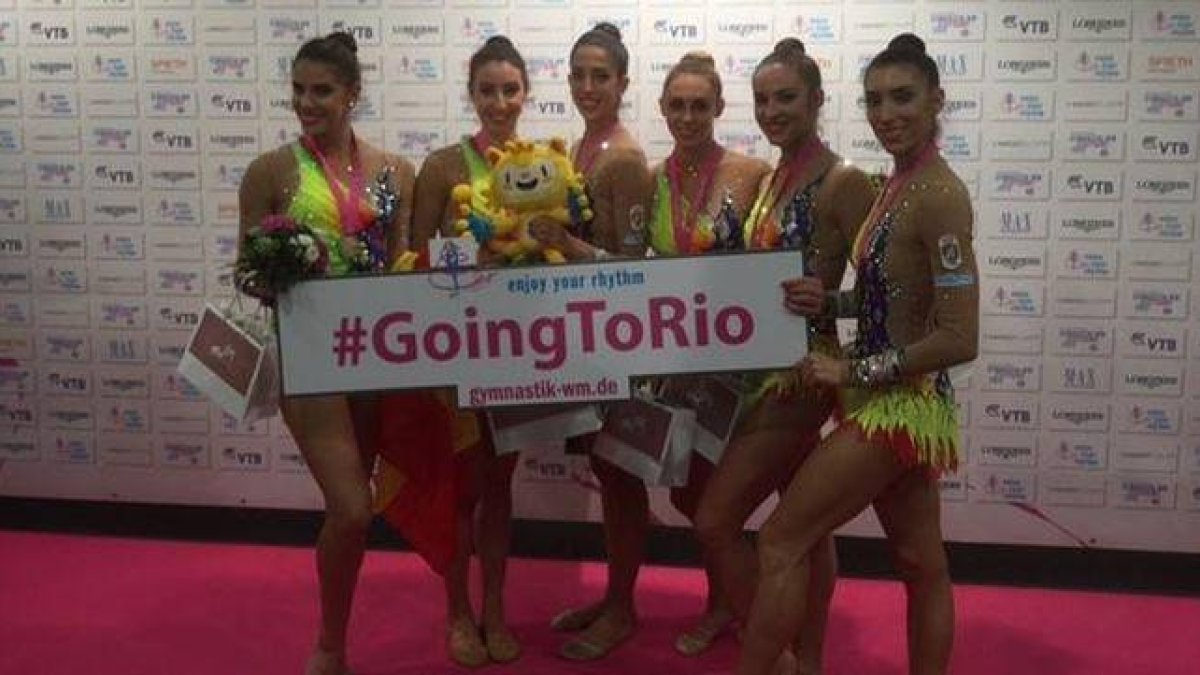 Las gimnastas españolas que ha ganado el bronce por equipos en los Mundiales de Stuttgart de gimnasia rítmica.-Foto: RFEG