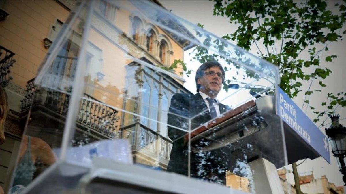 Acto del PDECat a favor del sí en el referéndum unilateral del 1-O, el mes pasado.-FERRAN NADEU