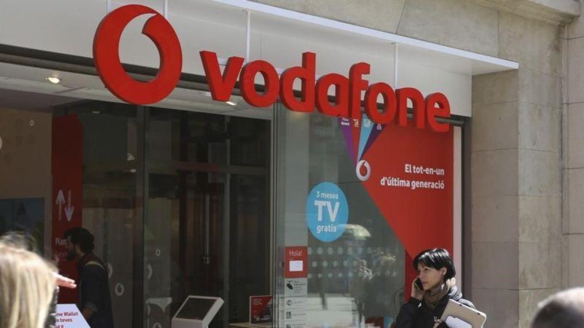 Tienda de Vodafone.-DANNY CAMINAL