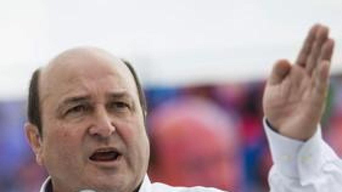 El presidente del PNV, Andoni Ortuzar, ha reclamado saber