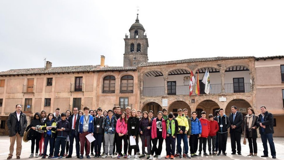 Alumnos sorianos del CRIE ayer en Medinaceli-D.S.