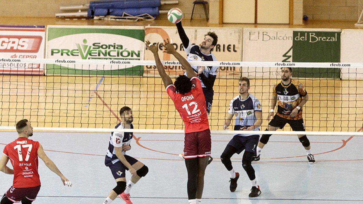 El Río Duero buscará meterse en el play off por el título aunque sabe que no debe descuidar las cuatro posiciones de descenso. HDS