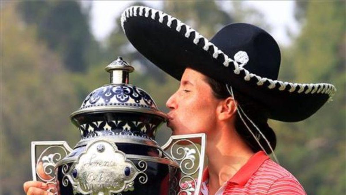 Carlota Ciganda se alzó con el Lorena Ochoa Invitational de México, su segundo título en menos de un mes.-VAUGHN RIDLEY