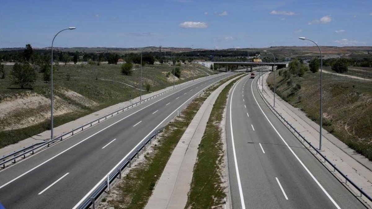 La R-2 de Madrid, con escasa intensidad de tráfico.-
