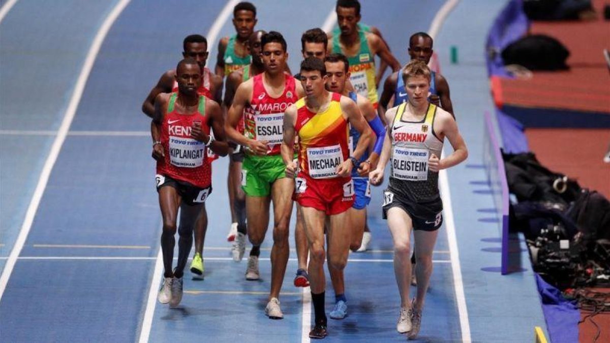 Adel Mechaal, en la final de 3.000 metros en Birmingham.-REUTERS/ JOHN SIBLEY