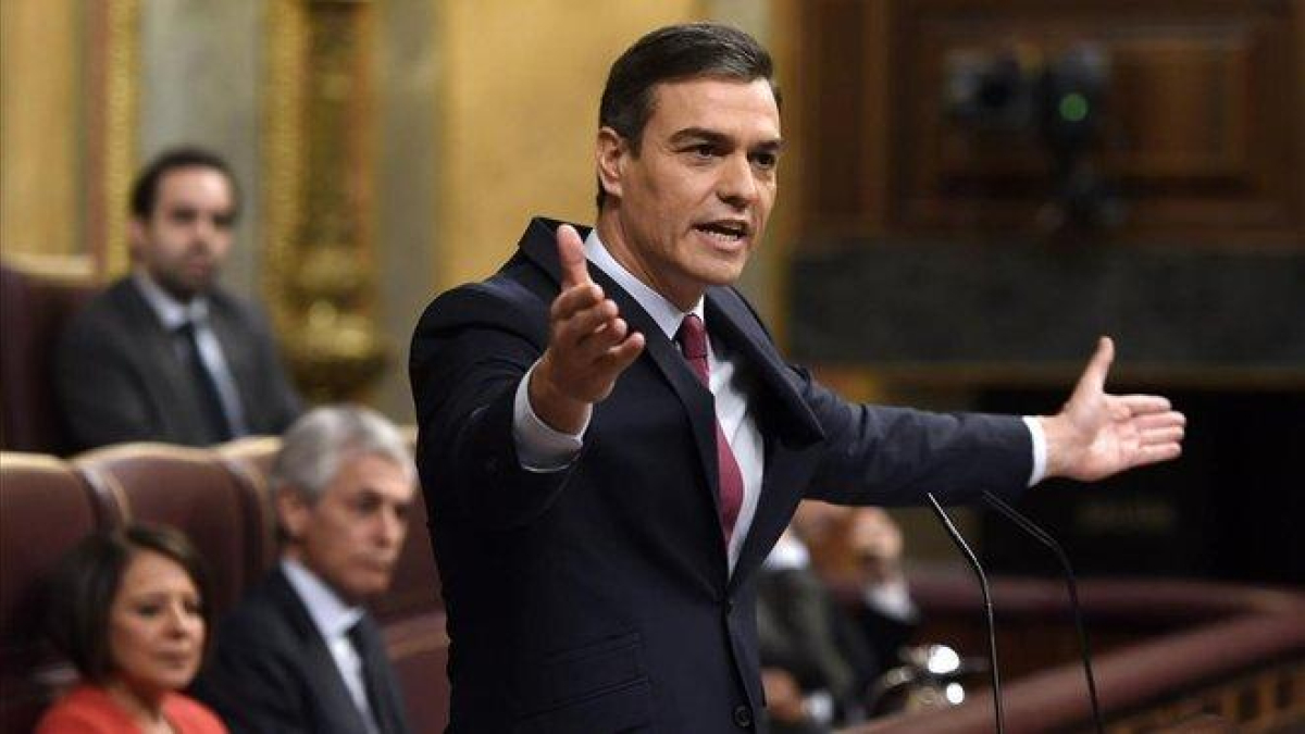 El presidente del Gobierno en funciones Pedro Sánchez en el hemiciclo del Congreso.-PIERRE-PHILIPPE MARCOU AFP