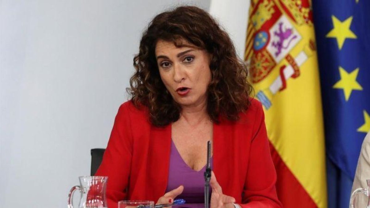 La ministra de Hacienda, María Jesús Montero.-J J GUILLÉN