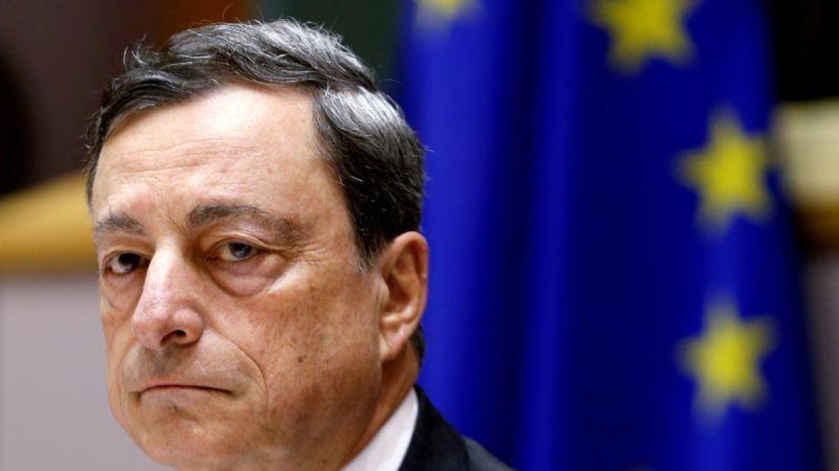 Mario Draghi, presidente del BCE.-FRANCOIS LENOIR (REUTERS)