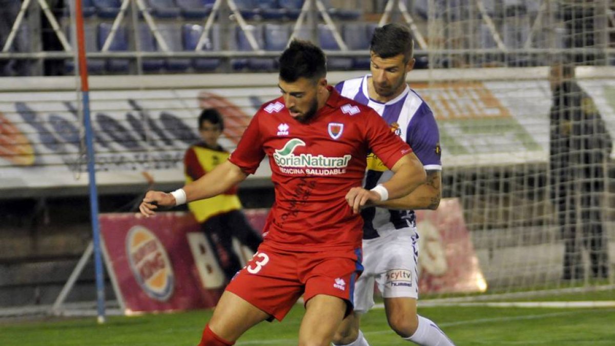 El delantero del Numancia, Sergi Enrich.-DIEGO MAYOR