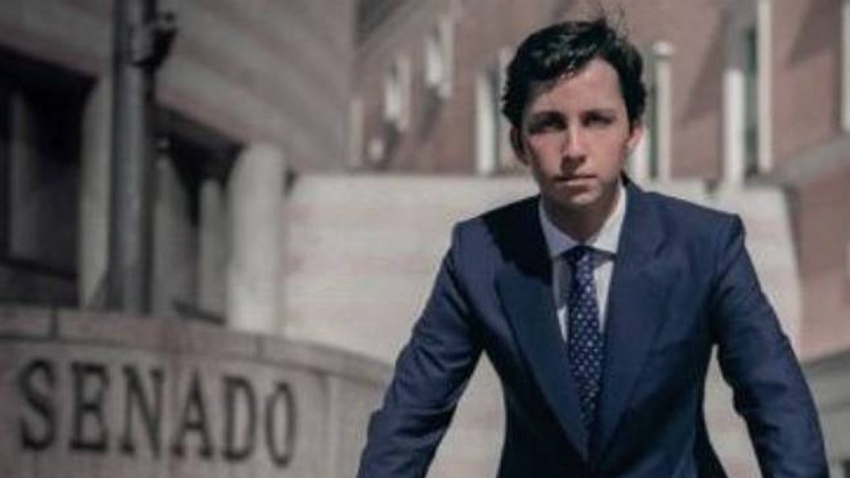 Francisco Nicolás Gómez Iglesias, con su nueva imagen en Twitter.-
