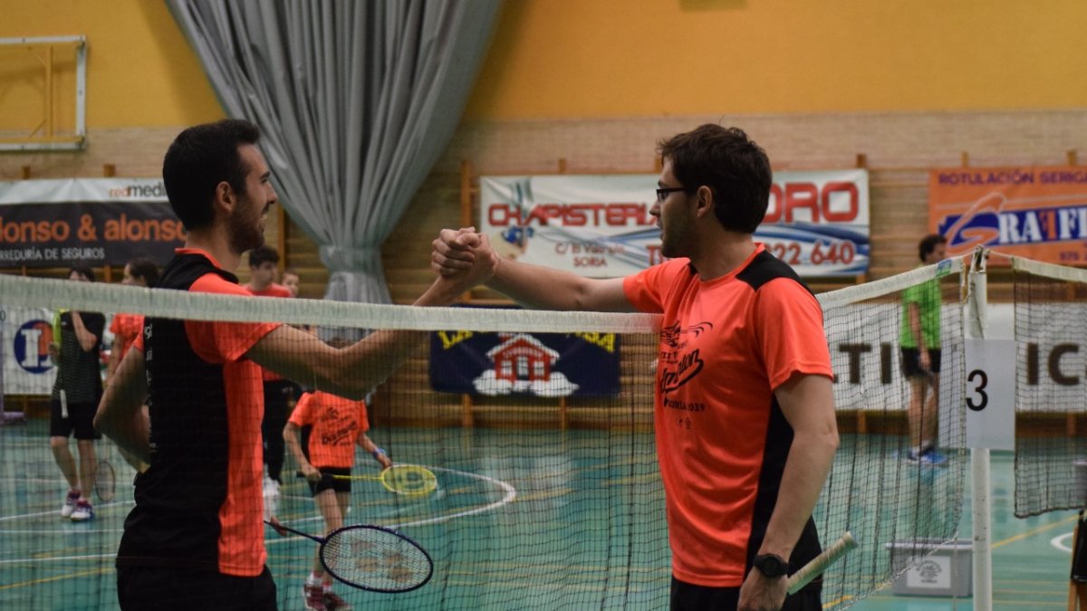 Torneo popular de bádminton. HDS