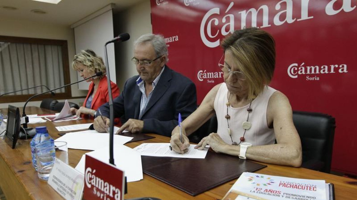 Firma del convenio-Luis Ángel Tejedor
