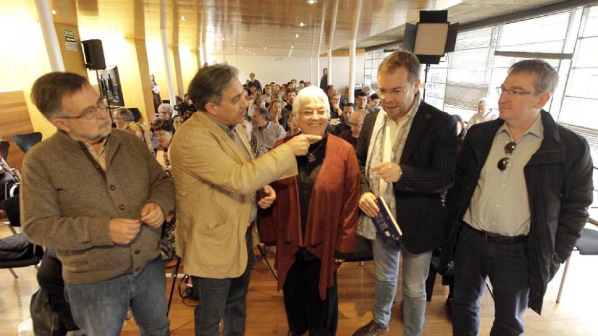 José Calvo Poyato, José Luis Corral, Toti Martínez, Javier Sierra y Santiago Posteguillo, ayer, en la penúltima de las ponencias de las Jornadas.-Luis Ángel Tejedor