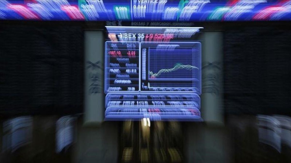 Argentina deberá afrontar un nuevo agravamiento de la caída del peso.-EFE / ZIPI