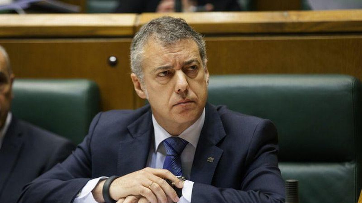 El lendakari Iñigo Urkullu, en el Parlamento vasco.-EFE / DAVID AGUILAR