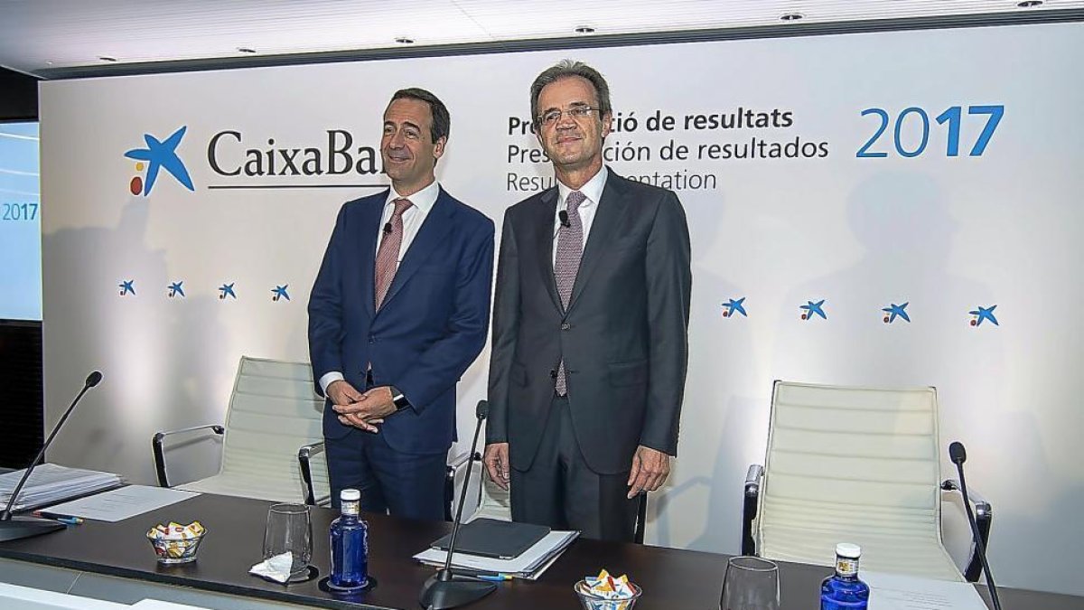 onzalo Cortázar y Jordi Gual, durante la presentación de resultados.-E. M.