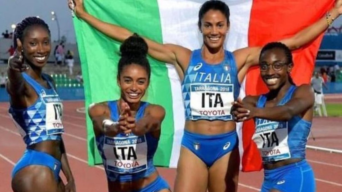 Raphaela Lukudo, Maria Benedicta Chigbolu, Libania Grenot y Ayomide Folorunso, el equipo italiano ganador del oro en 4x400 relevos en los Juegos del Mediterráneo.-