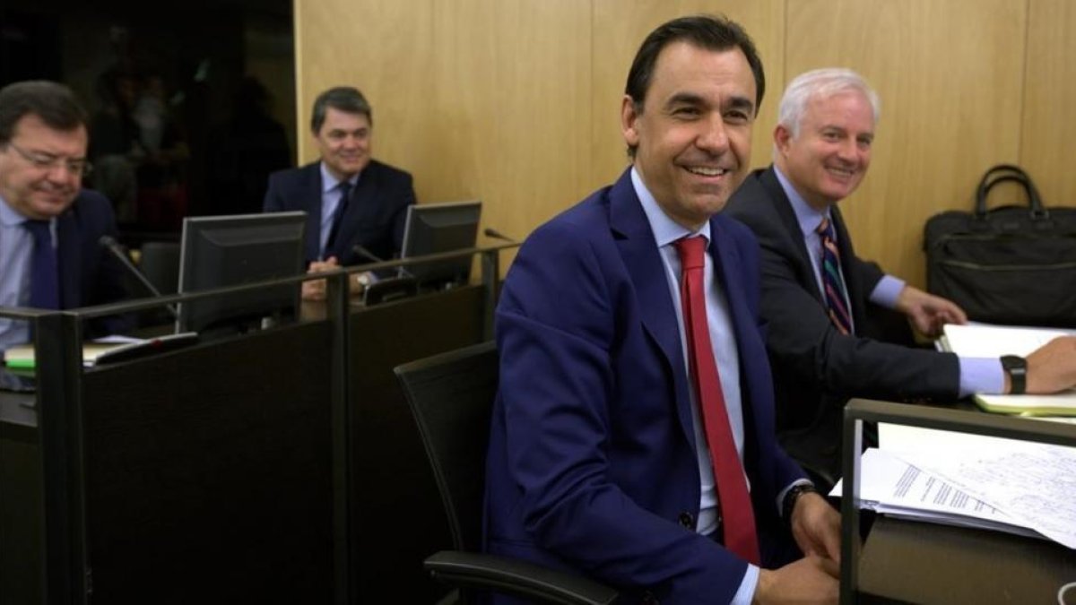 Fernando Martínez-Maíllo, el portavoz del PP en la comisión que investiga la caja b de su partido.-DAVID CASTRO