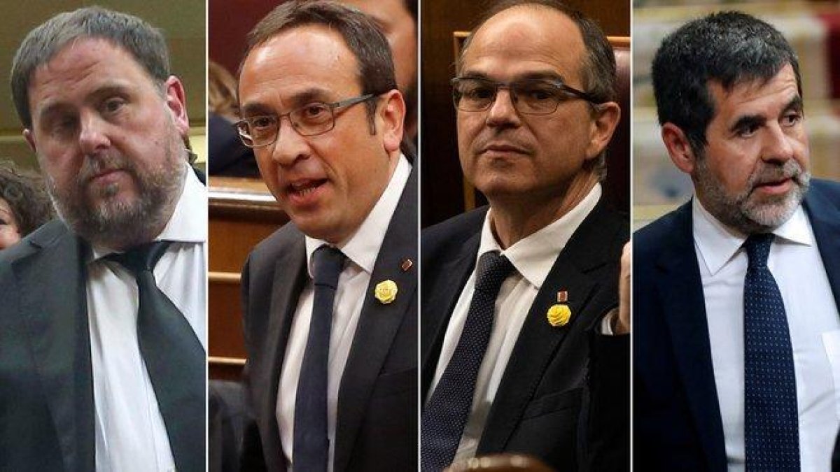 Oriol Junqueras, Josep Rull, Jordi Turull y Jordi Sánchez, en imágenes del día de la constitución del Congreso de los Diputados.-EL PERIÓDICO