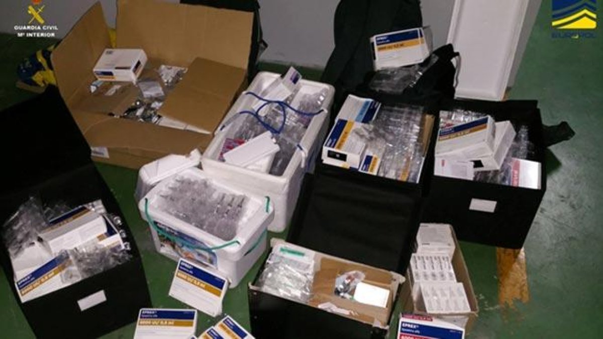 Operación de la Guardia Civil contra un grupo que traficaba con EPO.-GUARDIA CIVIL