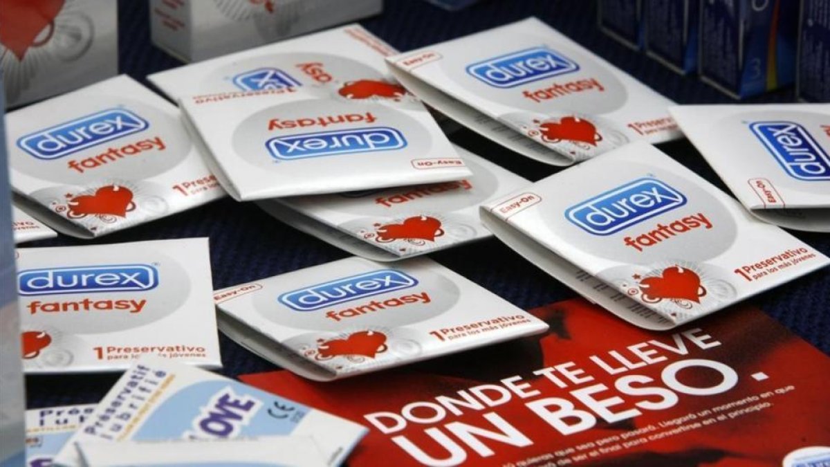 El COI repartirá 42 condones por atleta durante los Juegos de Río-AGUSTIN CATALAN