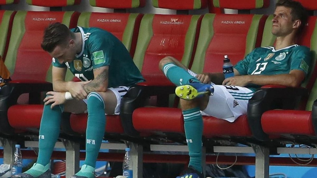 Marco Reus y Thomas Müller, abatidos.-/ AP / FRANK AUGSTEIN