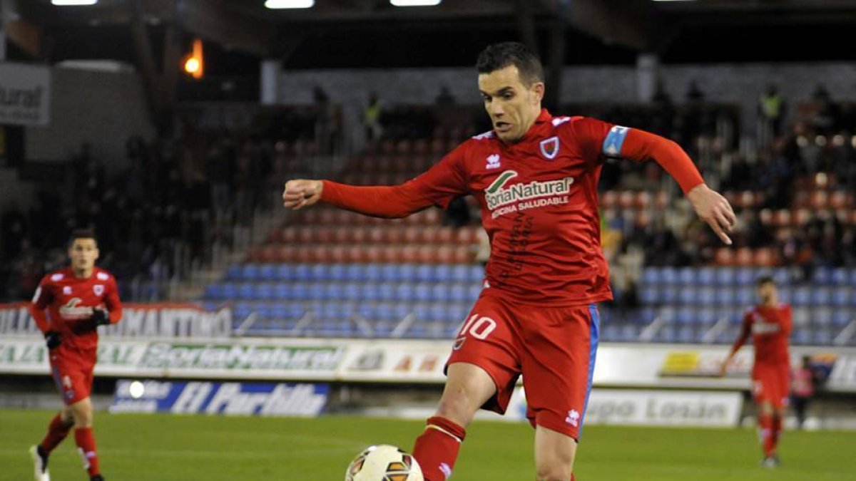 Julio Álvarez anotó dos goles y dio una asistencia en el partido ante Las Palmas.-DIEGO MAYOR