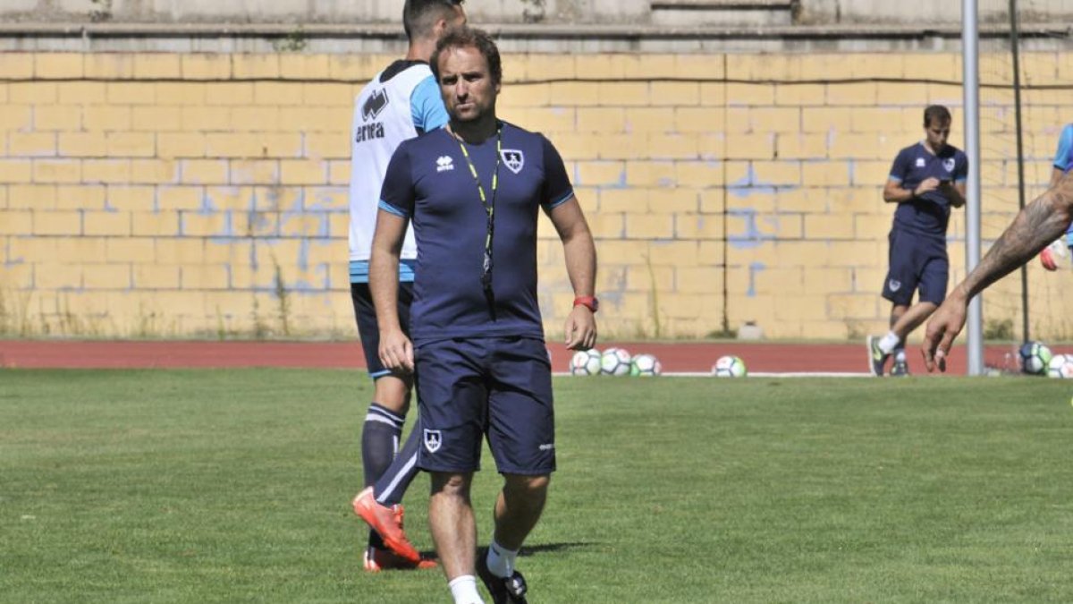 Arrasate espera ante el Sporting al Numancia de las tres primeras jornadas-Valentín Guisande