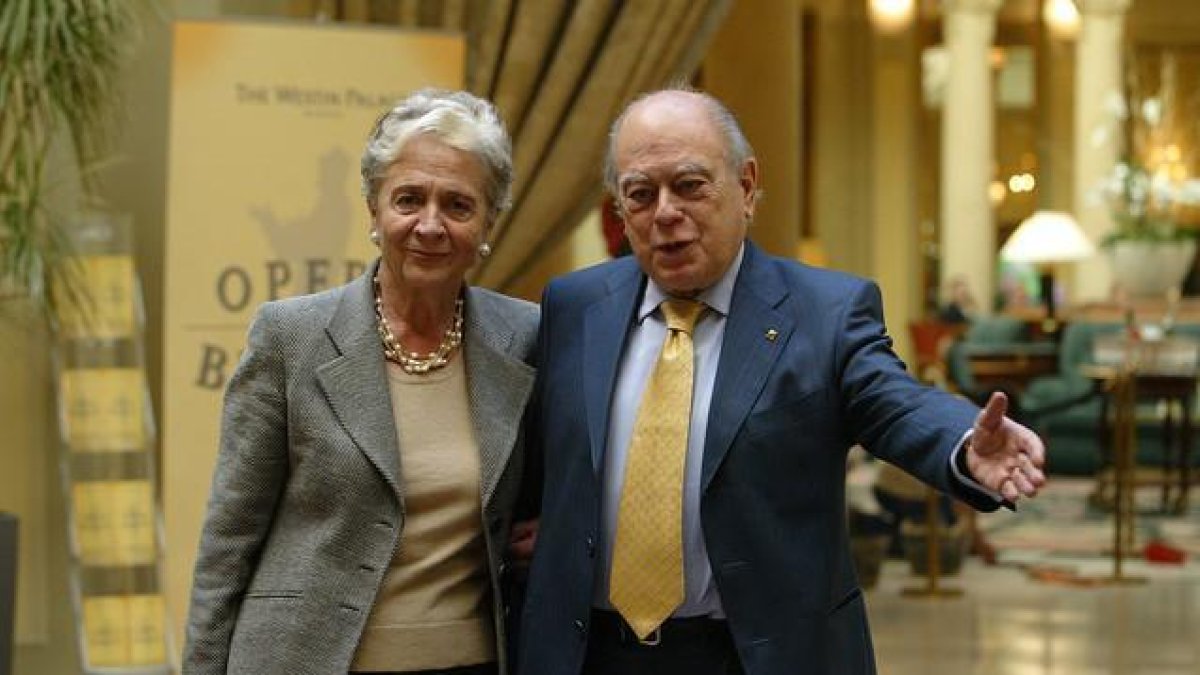 El 'expresident' Jordi Pujol y su esposa, Marta Ferrusola, en una foto de archivo.-DAVID CASTRO