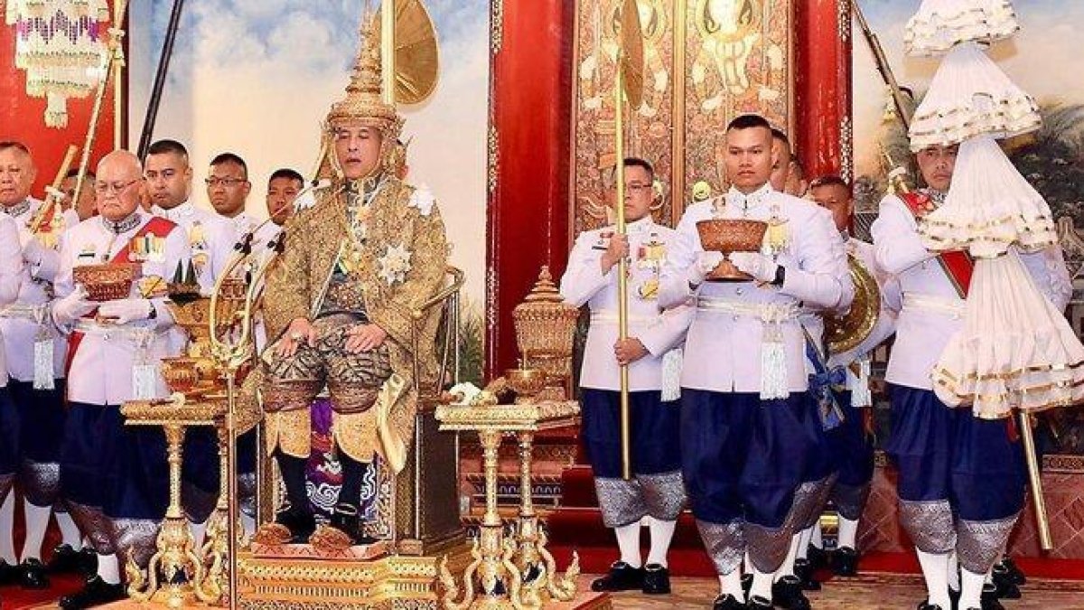 El rey Vajiralongkorn  ya coronado.-EFE /EPA