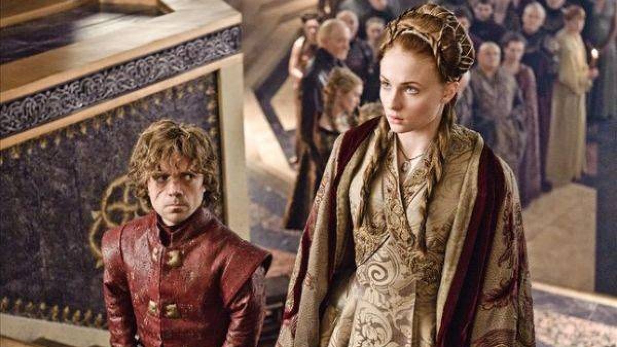Peter Dinklage y Sophie Turner, en 'Juego de tronos'.-Foto: HBO / HELEN SLOAN