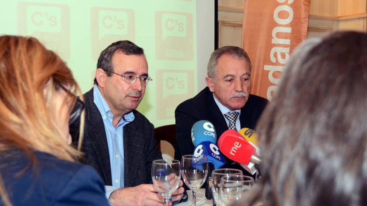 José Antonio de Miguel y Jesús de Lózar, en la presentación del acuerdo integrador-A.M.