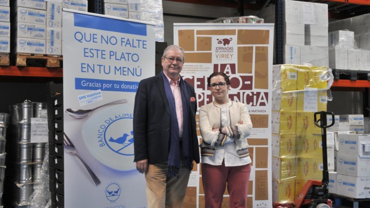 Entrega de las donaciones de Virrey Palafox al Banco de Alimentos de Soria.-Valentín Guisande