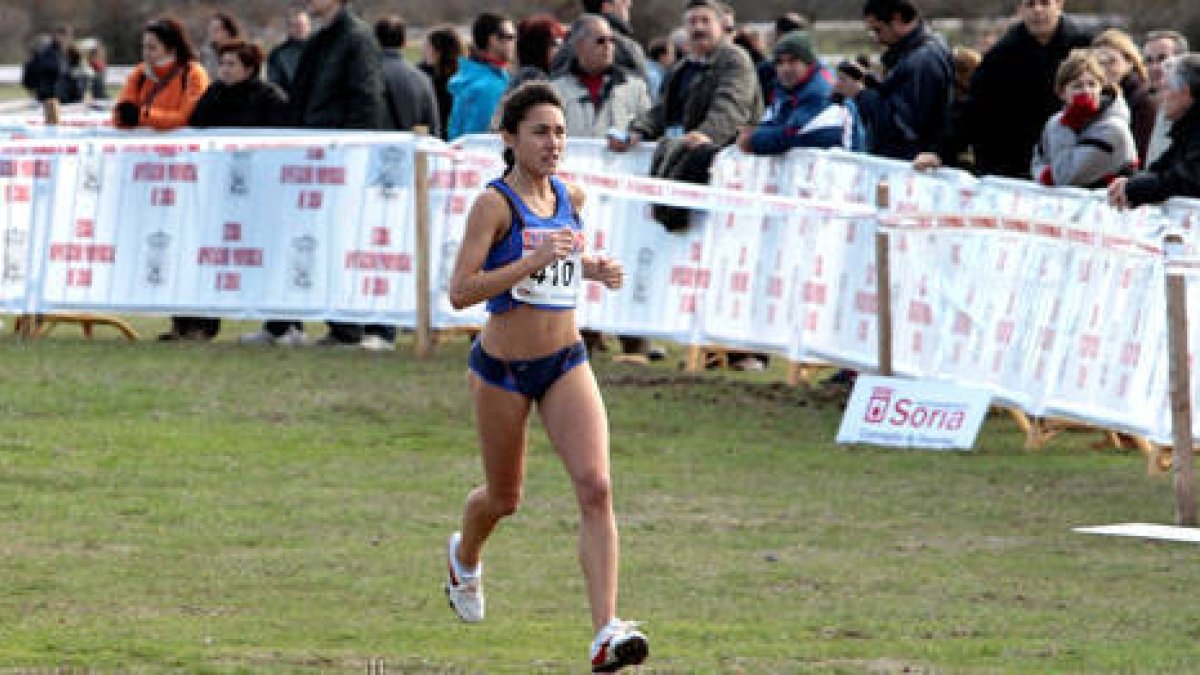 Beatriz Esteban fue tercera en los 3.000 obstáculos. / V. G.-