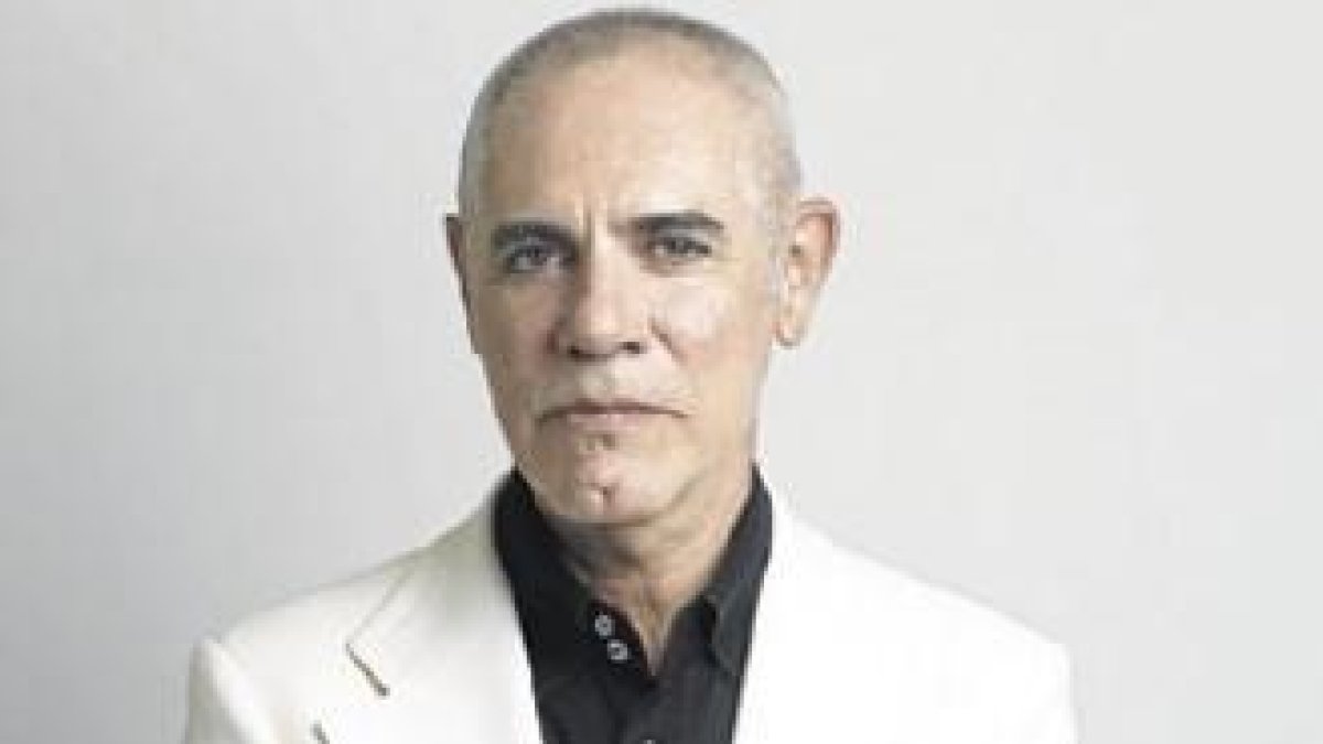 Arturo Elena.-