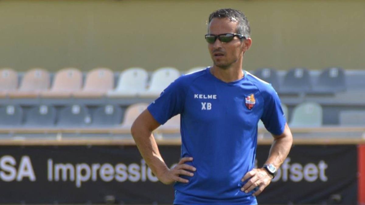 Xavi Bartolo, entrenador del Reus.-