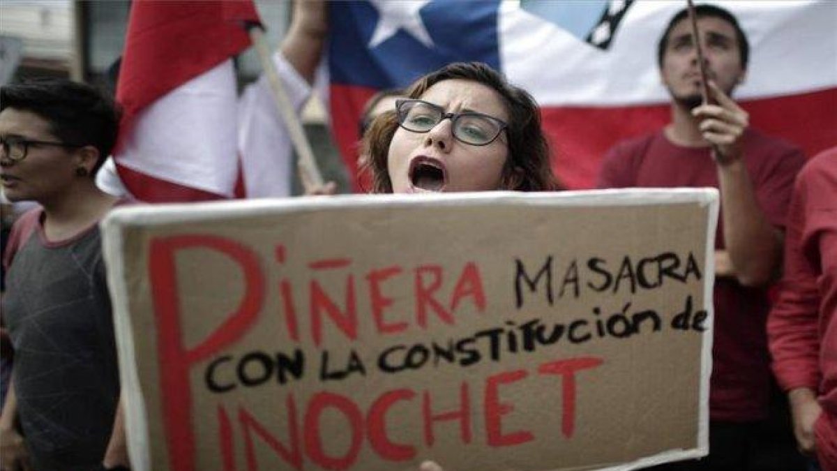 Protestas sociales en contra del presidente de Chile.-EFE