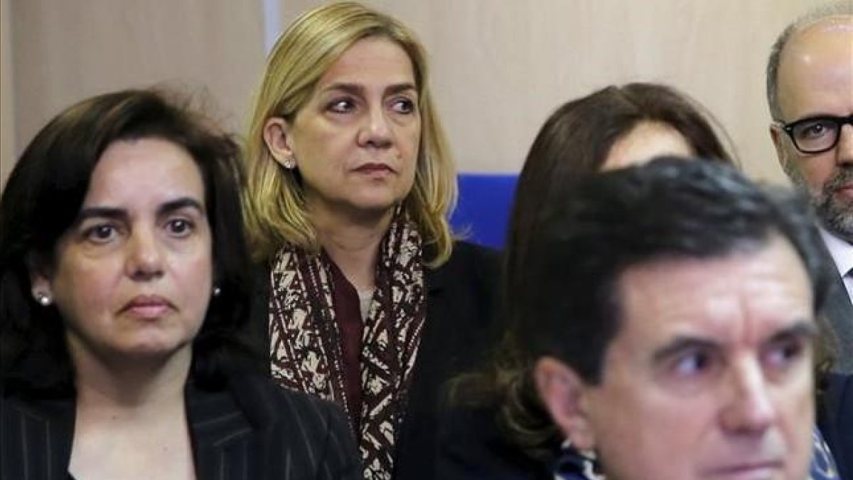 La infanta Cristina, el pasado 11 de enero, en el banquillo de los acusados durante el inicio del juicio por el 'caso Nóos'.-EFE / BALLESTEROS / POOL