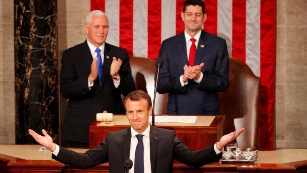 Macron durante su alocución en el Congresode EEUU.-/ REUTERS / BRIAN SNYDER