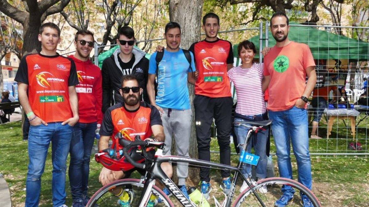 Integrantes del club soriano presentes en el Campeonato de España.-DEPORAMA TRIATLÓN SORIANO