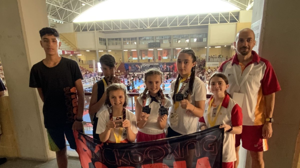 Los sorianos que compitieron en el Nacional de kickboxing. HDS