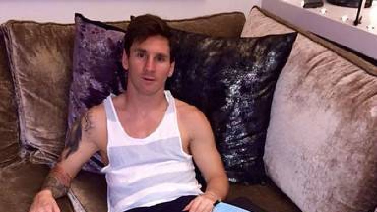 Foto que Messi ha colgado en su página de Facebook para informar de su recuperación.-FACEBOOK / MESSI