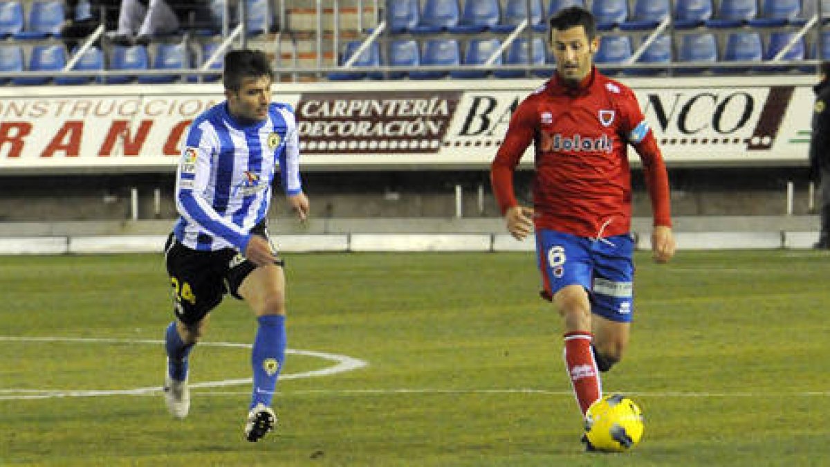 El partido ante el Hércules fue el último de Nagore con los rojillos. / A. Martínez-