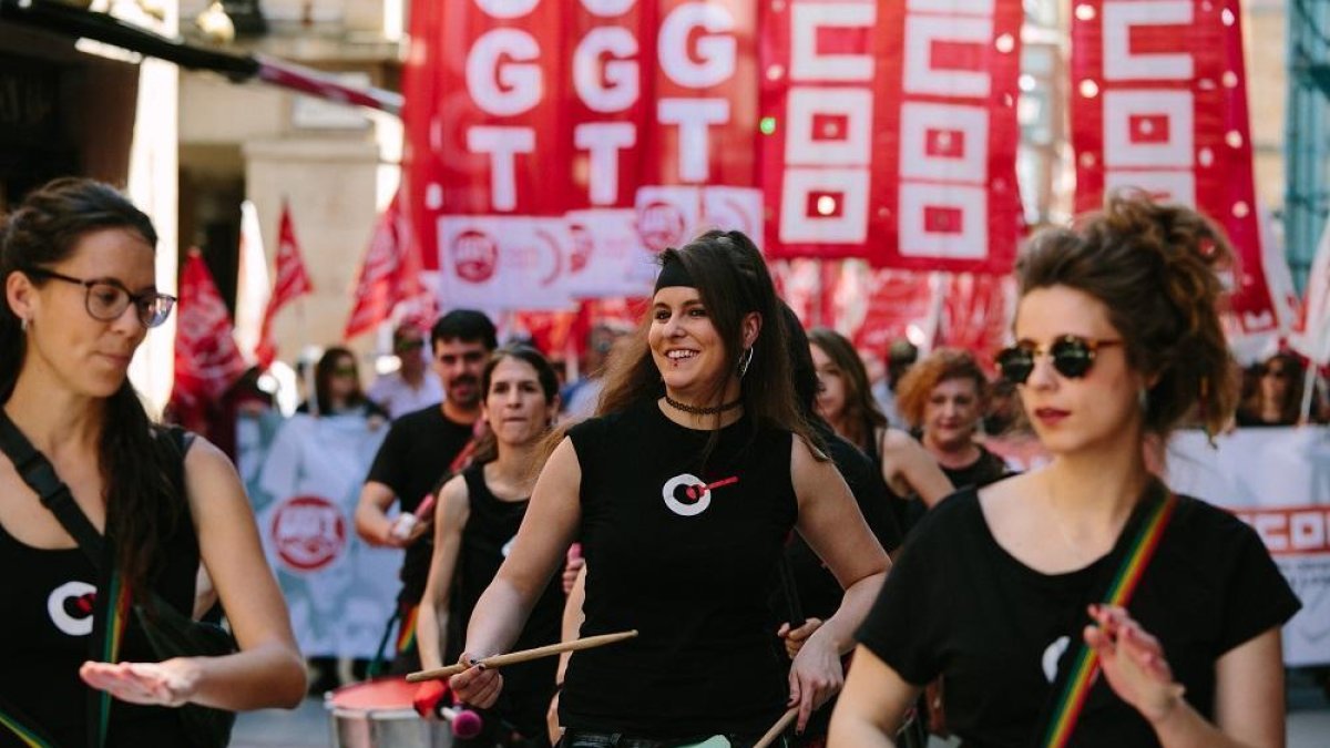 Soria reclama los derechos laborales al ritmo de los tambores.-- ICAL