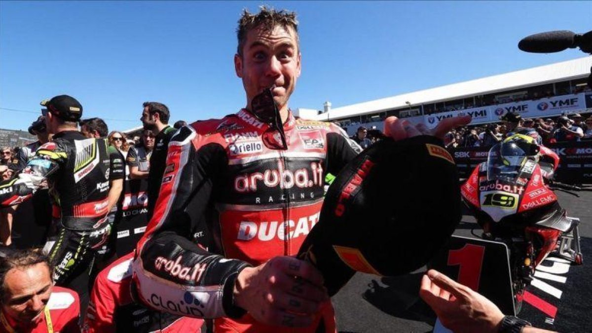 Álvaro Bautista (Ducati) volvió a repetir, en Tailandia, el mismo triplete de Australia.-WORLD SBK.COM